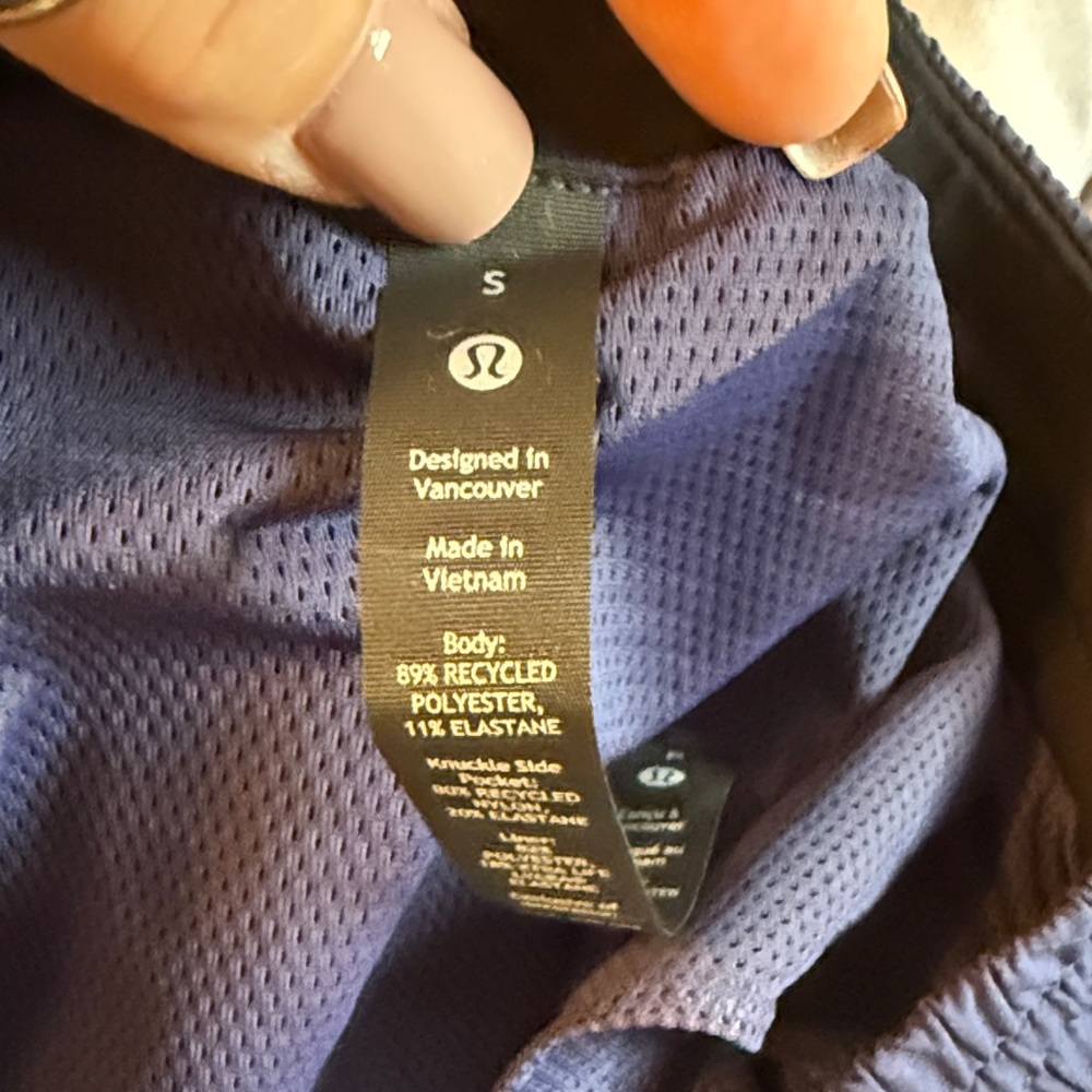 Lululemon athletica Deep Blue Pool Athletic Shorts - Picture 4 of 4